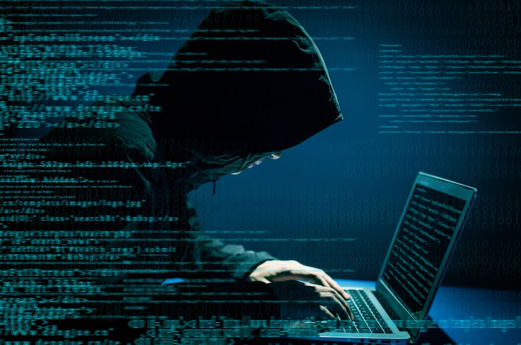 Les hackers utilisent les ordinateurs et les objets connectés des particuliers pour attaquer des grosses organisations.
