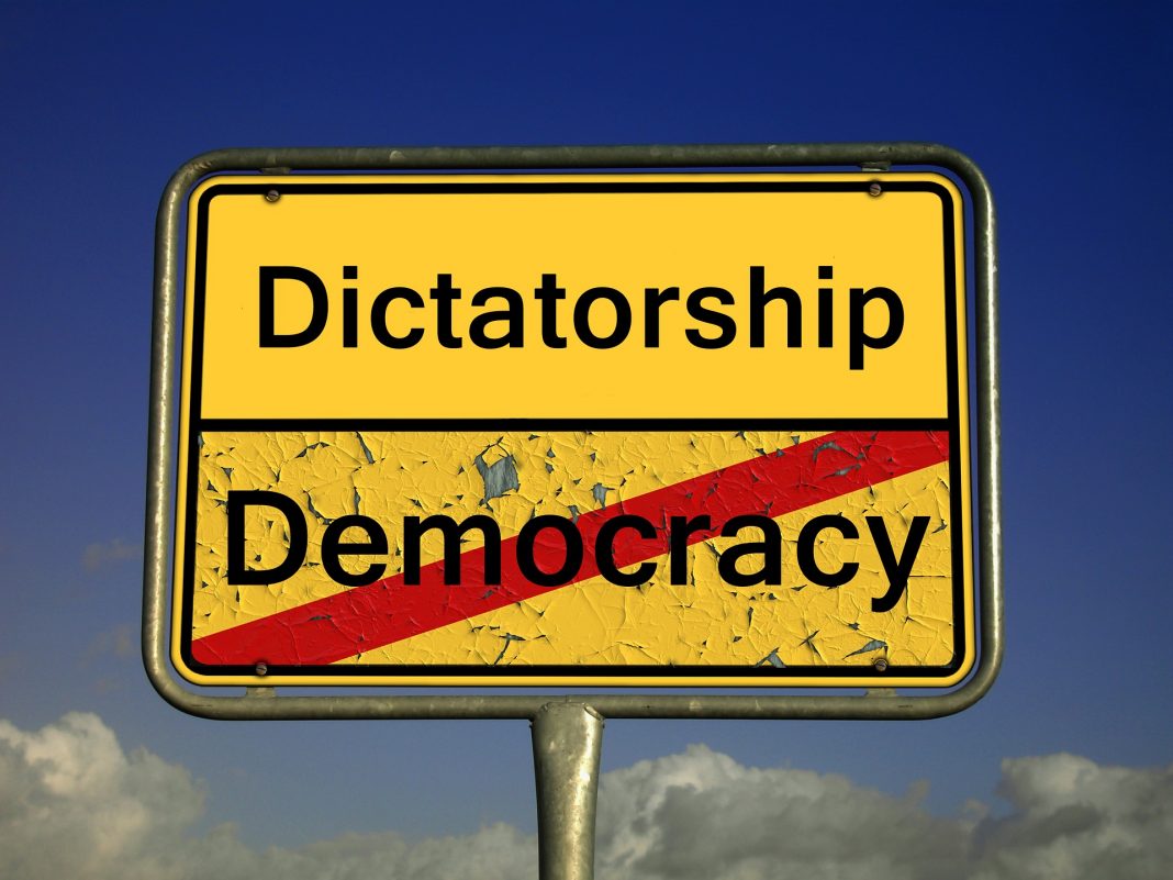 Dictature