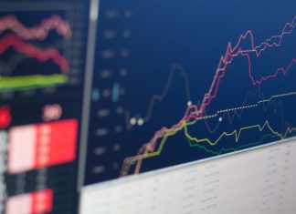 les indices boursiers en panique après la faillite de SVB et la fragilité du Crédit Suisse. L'or remonte !